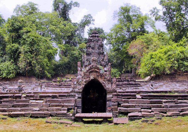 Neak Poan Temple